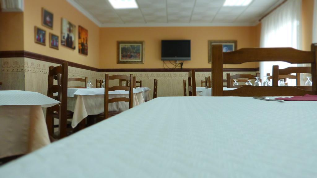 Hostal Restaurante La Masia Vila-real Exterior foto