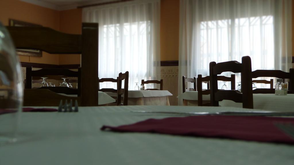 Hostal Restaurante La Masia Vila-real Exterior foto