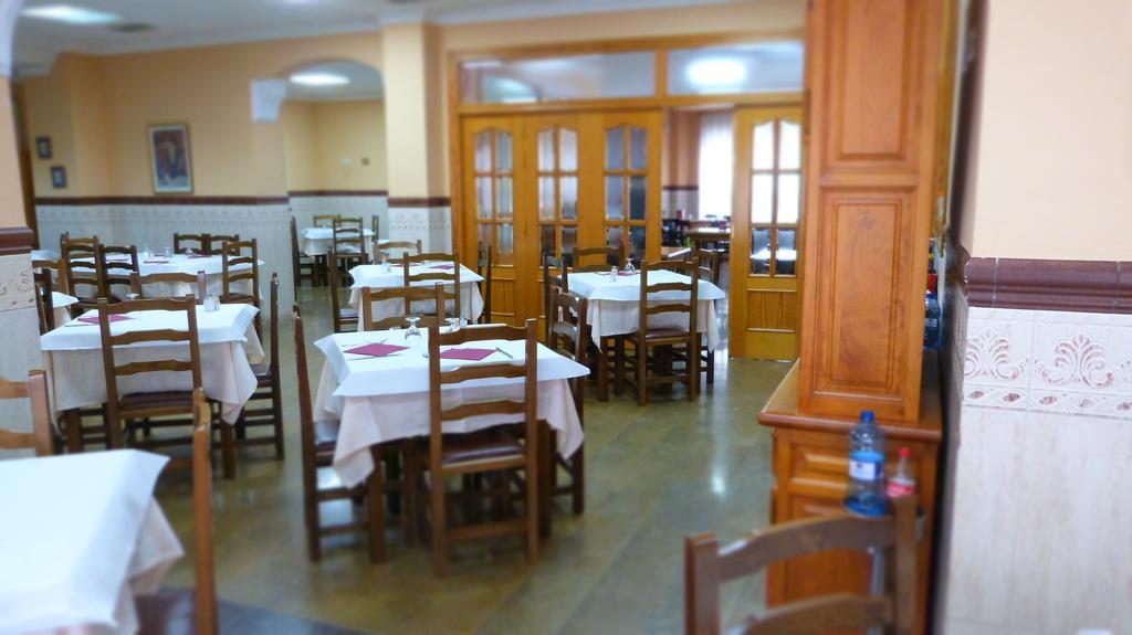 Hostal Restaurante La Masia Vila-real Exterior foto