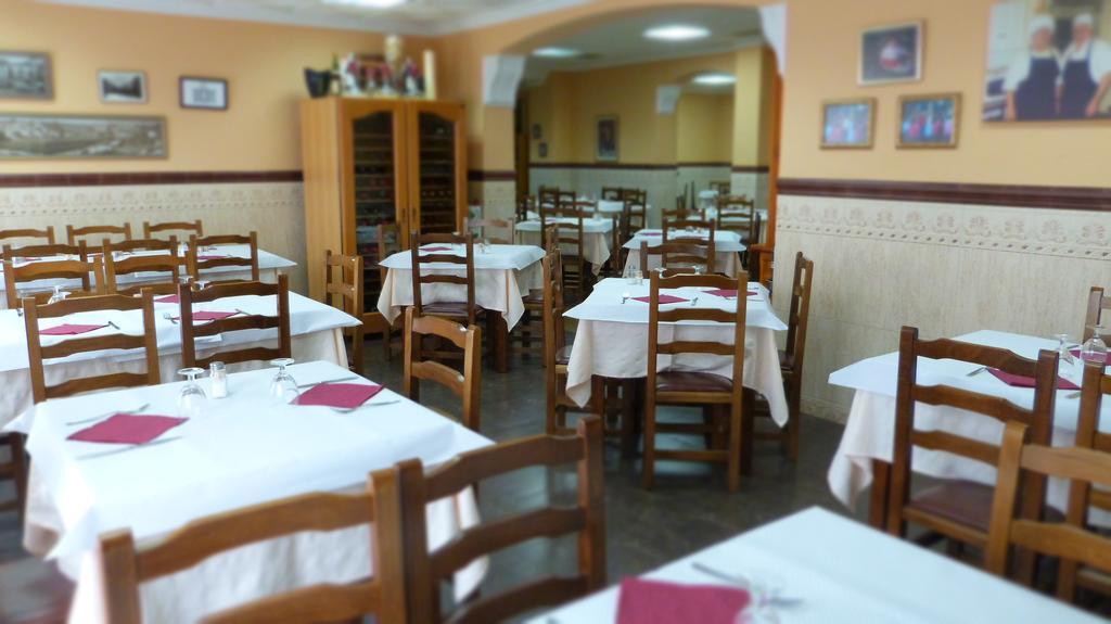 Hostal Restaurante La Masia Vila-real Exterior foto